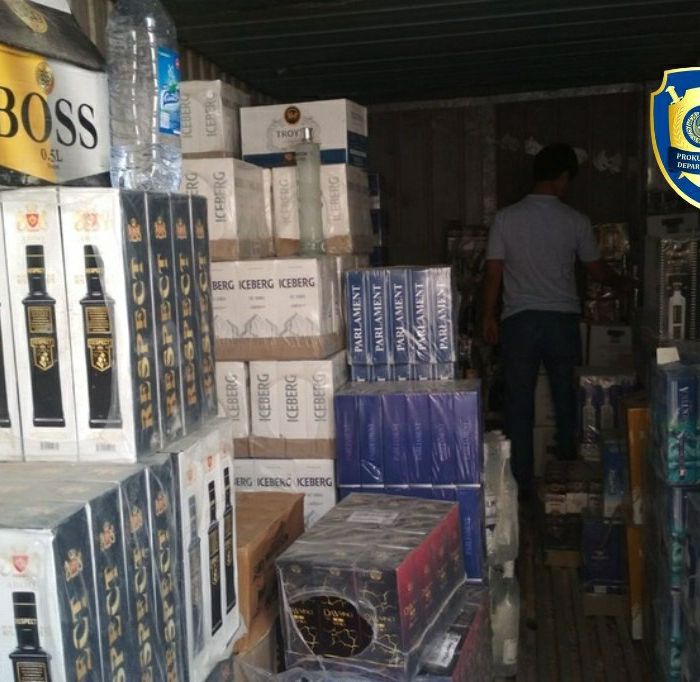 Gurlan va Yangibozor tumanlarida qalbaki aktsiz markali alkogolь mahsulotlari sotayotgan savdo doʼkonlari aniqlandi